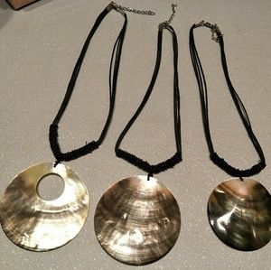 Sea shell necklace with black glass beads